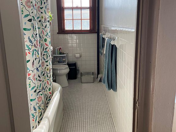 Bathroom facing in