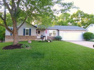 707 Longhorn Dr, O'Fallon, MO 63368