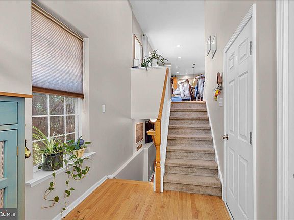 5th image of 58 Meadow Cir