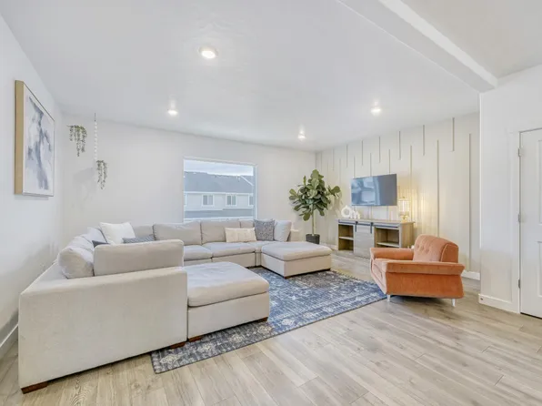 978 E Drifter Ln, Saratoga Springs, UT 84045
