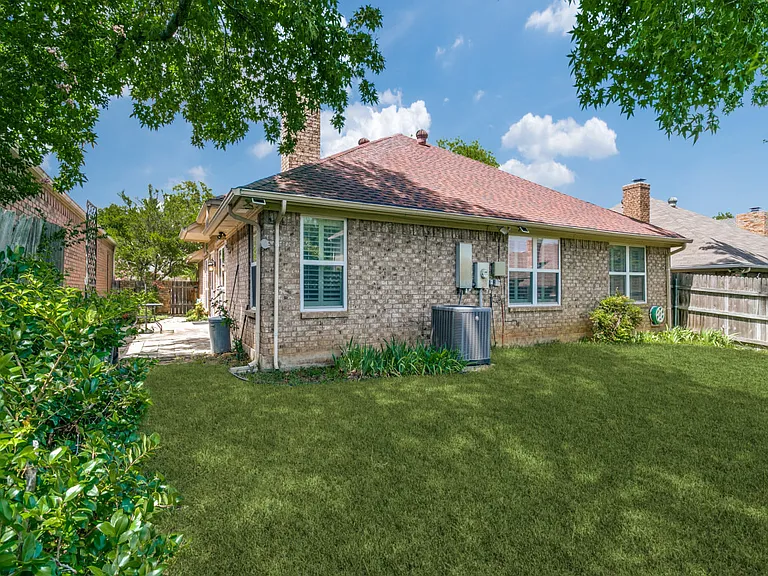 1515 Laguna Vista Way — Photo 12