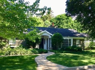 506 Elm Rd, Barrington, IL 60010