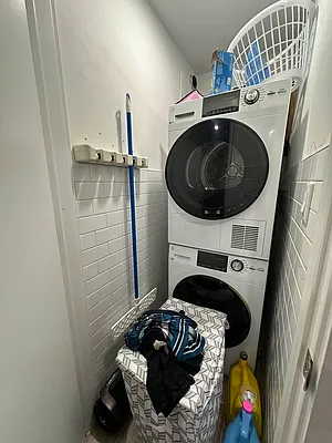 Rented by Douglas Elliman | media 33