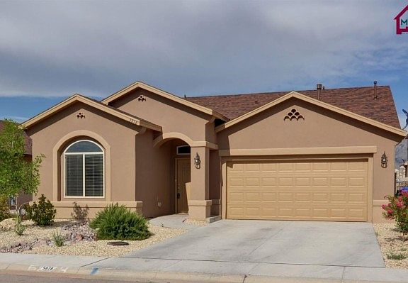 3rd image of 5878 Coyote Flats St