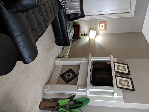 2nd image of 425 Russell St