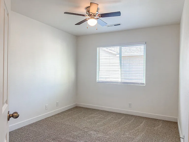 480 Posada Way — Photo 8