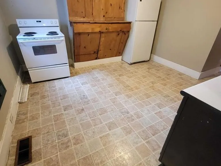 727 Deery St #4 — Photo 7