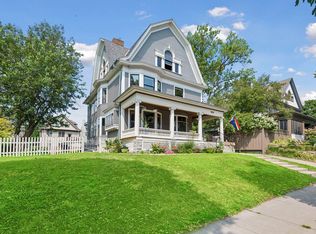 1906 Emerson Ave S, Minneapolis, MN 55403