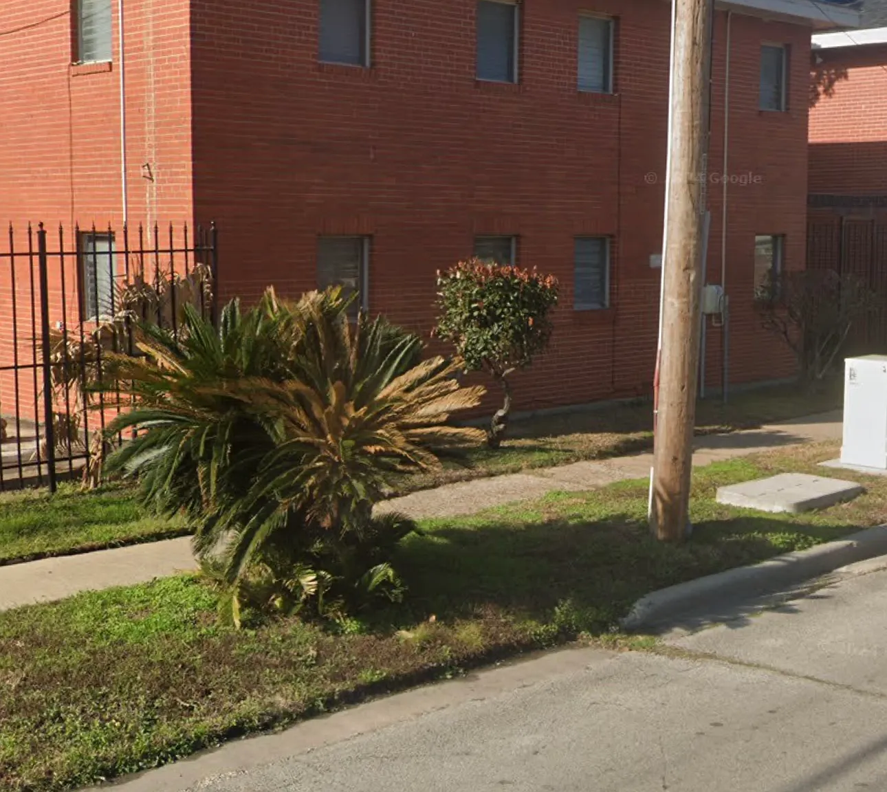 The Ardmore Apts. of The Medical District. - 06-04 — Photo 3