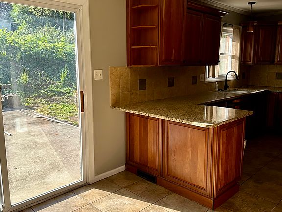 4th image of 9228 Topoco Dr