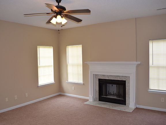 5th image of 11324 Hunters Landing Dr
