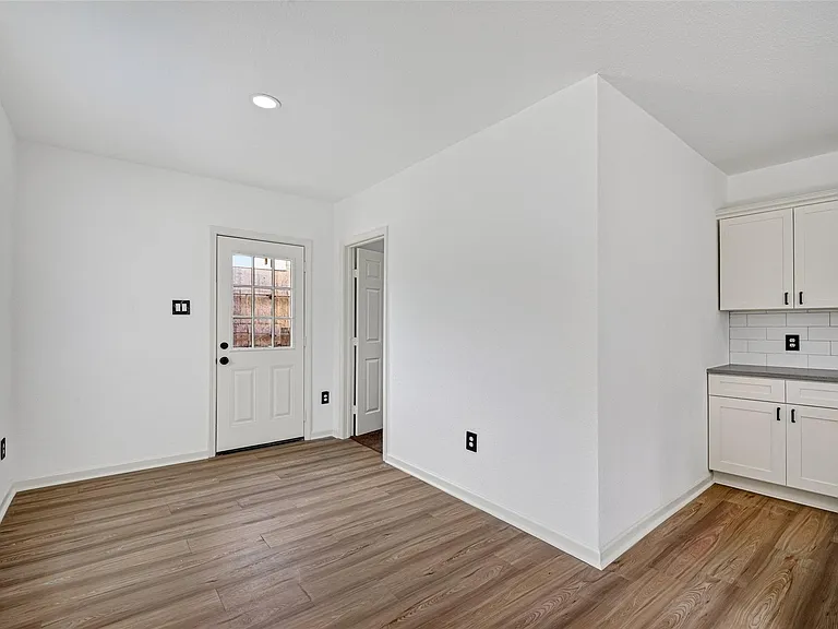 3701 Hutchins St — Photo 12