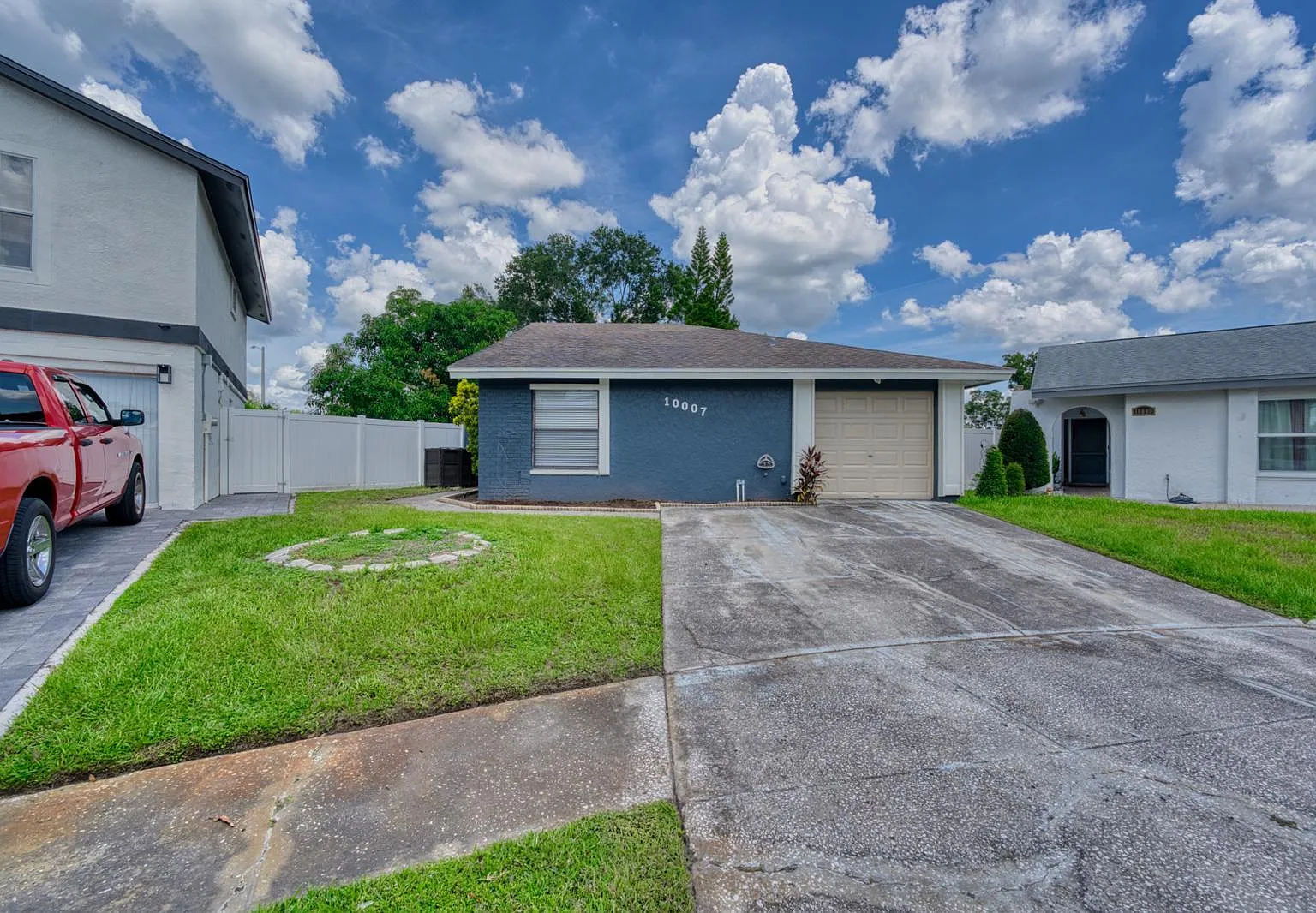 4 bed, 1590 sqft, $2,500 — Photo 1