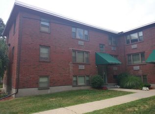 4891 Washington St APT 1B, West Roxbury, MA 02132