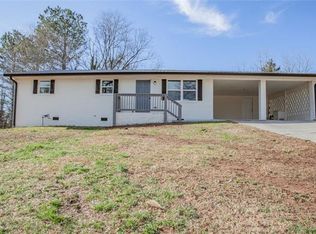 226 Lipham St, Bowdon, GA 30108