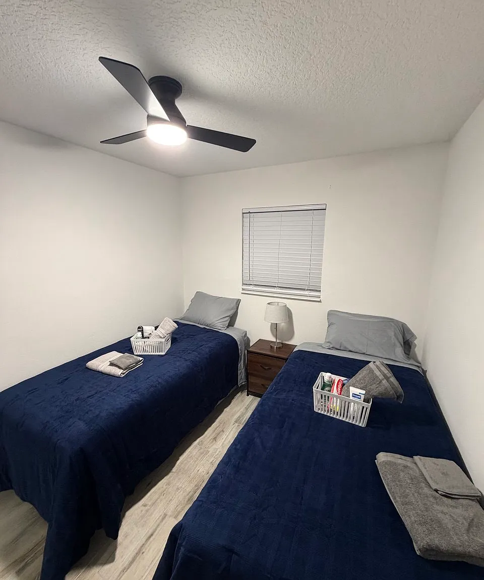 4 bed, 1096 sqft, $750 — Photo 3