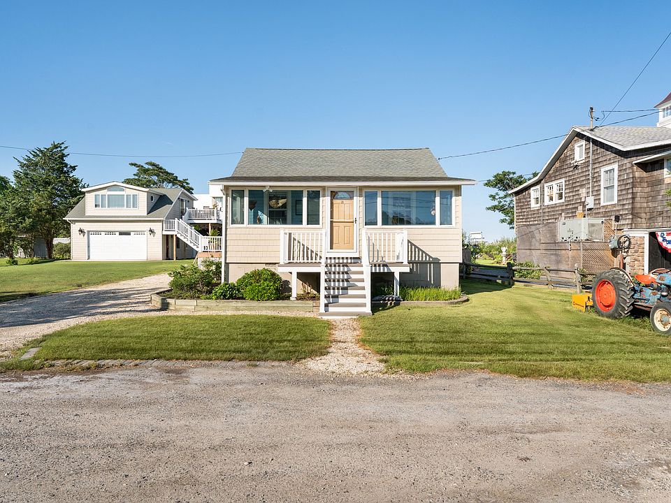 1st image of 18 Beach Rd
