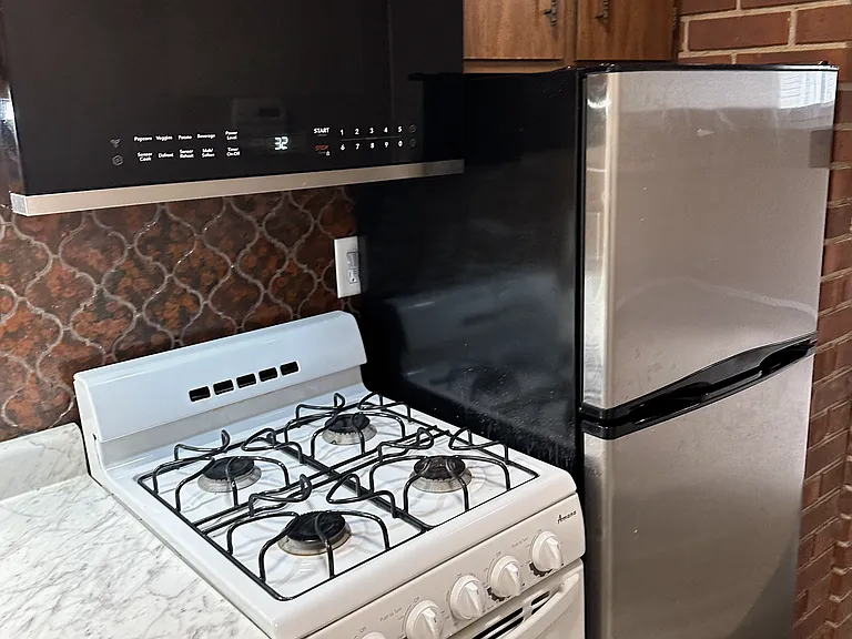 834 S Walnut St #834R — Photo 5