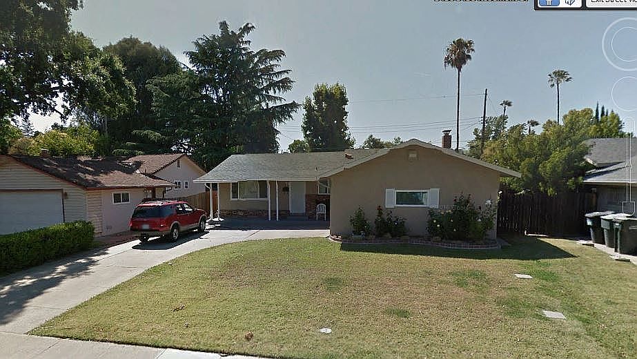 1st image of 3438 Rosemont Dr