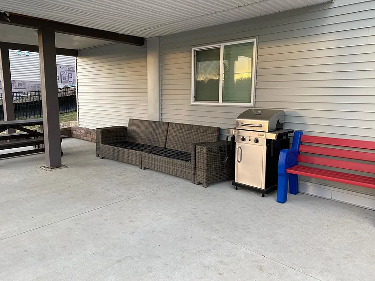Kaeding Ave NE — Photo 14