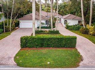 460 Sunset Dr, Coral Gables, FL 33143