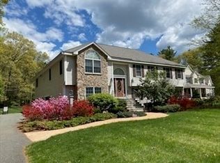 18 Baldwin Rd, Billerica, MA 01821