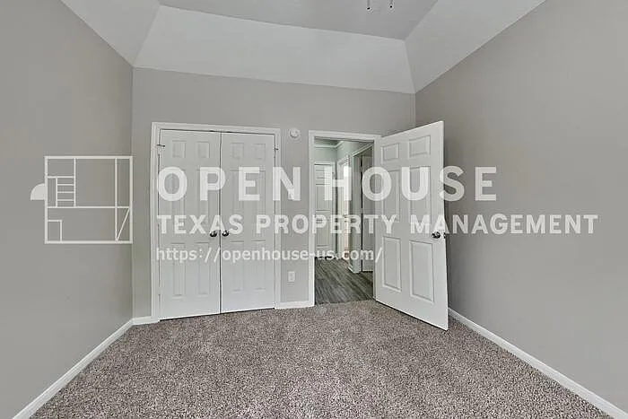 3922 Wildwood Valley Ct — Photo 11