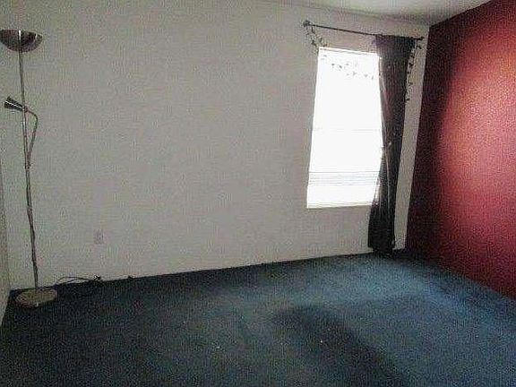4th image of 3265 E Palomino Ln