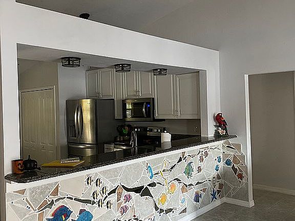 Mosaic Counter to Kitchen