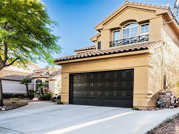 2nd image of 3325 Sabino Canyon St