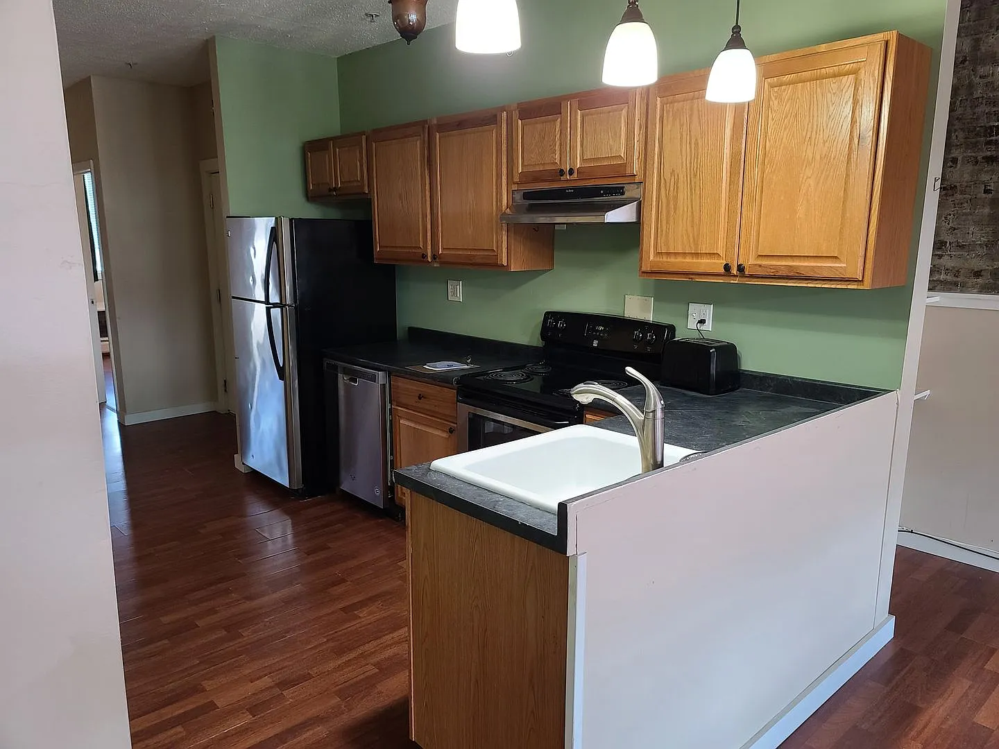 14-18 Broad St (6 Units) — Photo 4