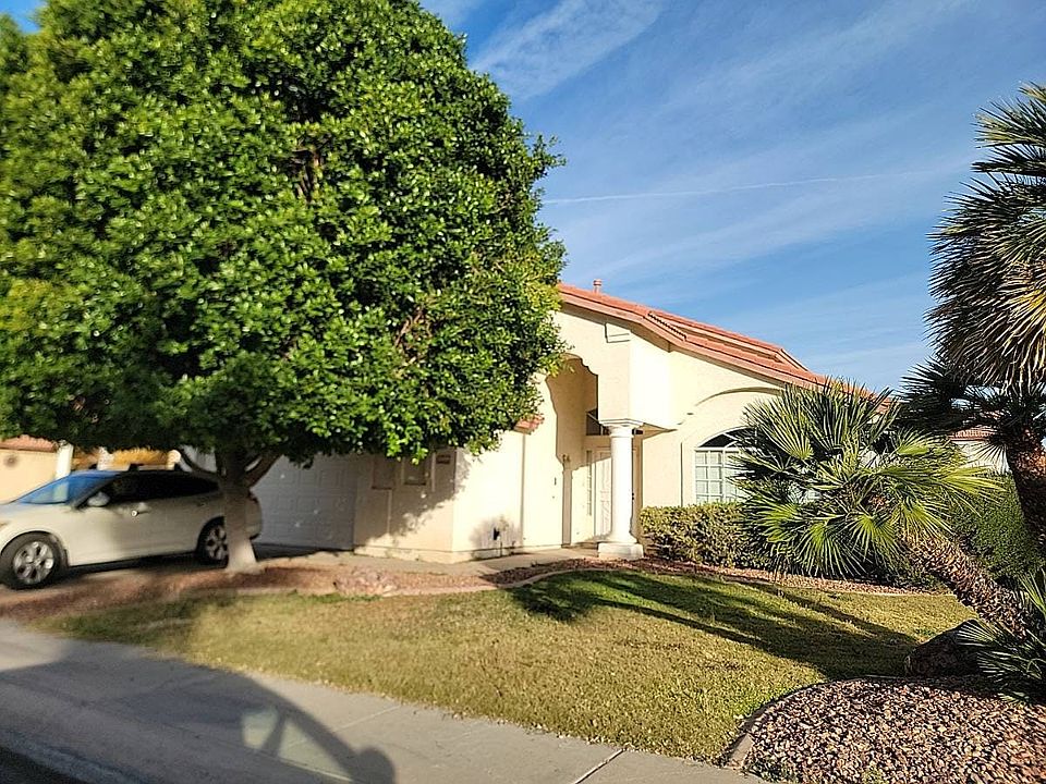 2nd image of 11406 W Crimson Ln