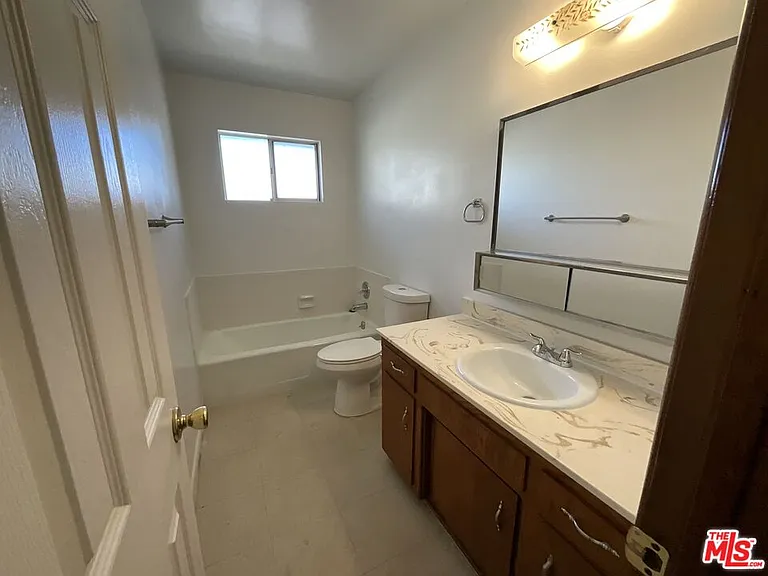 1440 Calhoun Ct #C — Photo 10
