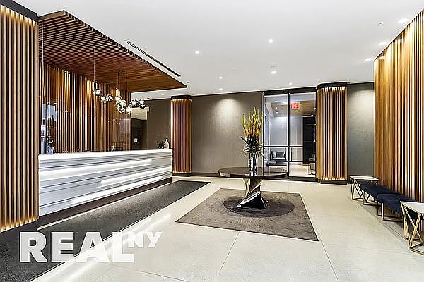 1st image of 53 Park Pl #8M