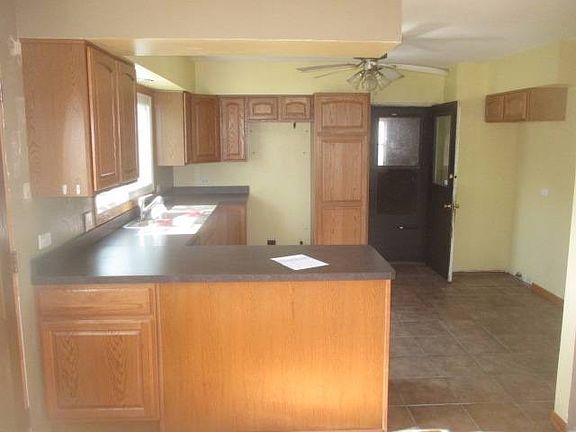 5th image of 164 Josephine Ave