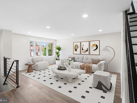 2nd image of 6927 Ibis Pl