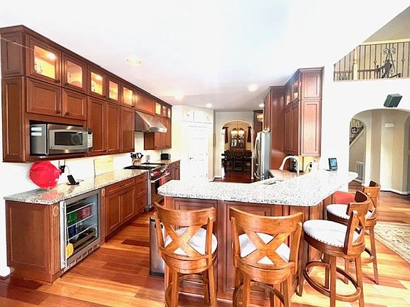 4th image of 1303 Tongue Cove Dr