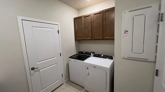 3 bed, 2054 sqft, $3,300 — Photo 3