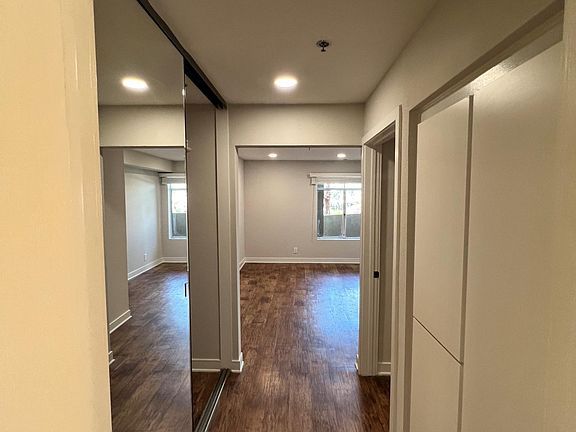 5th image of 7671 Beverly Blvd #243