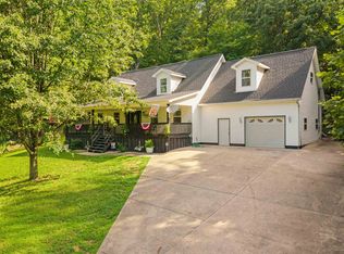 2105 Whites Creek Rd, Prichard, WV 25555