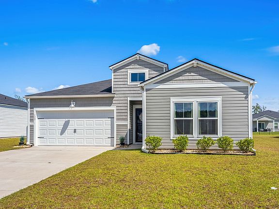 4th image of 172 Fox Rae Dr.