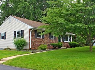 2122 Oreville Rd, Lancaster, PA 17601