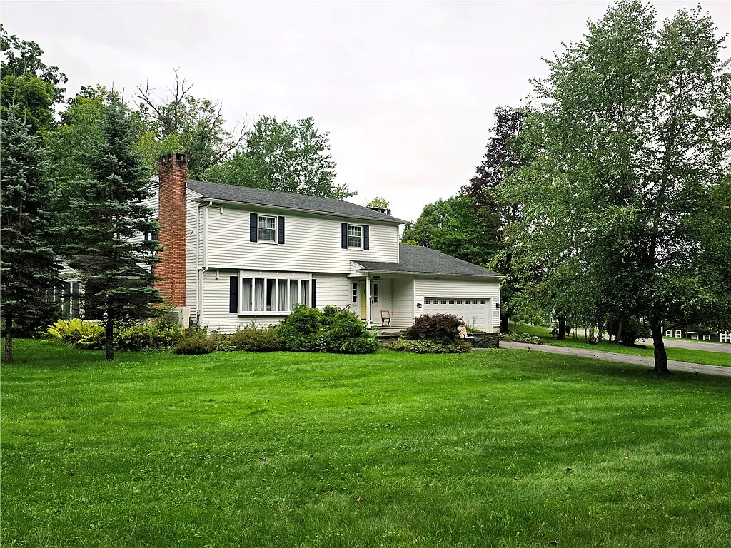 3 bed, 2.5 bath, 2122 sqft, $4,000 — Photo 2