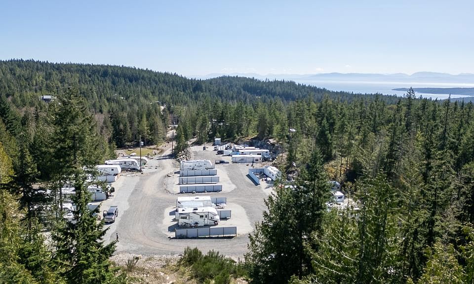 1st image of 9384 Stephens Way