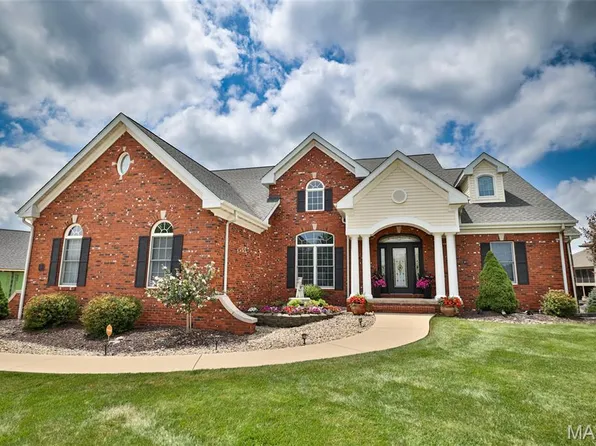 101 Waterfall Ct, Glen Carbon, IL 62034