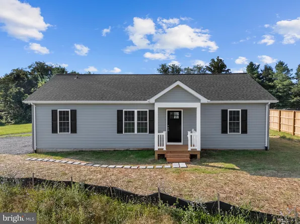 33 Barrington Dr, Stanardsville, VA 22973