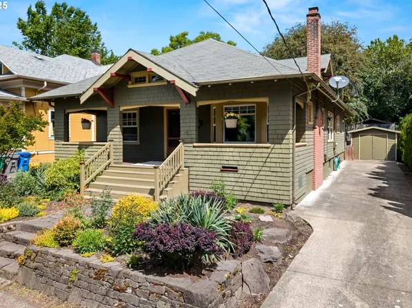 3113 SE Main St, Portland, OR 97214