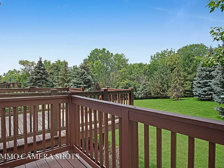 546 Declaration Ln — Photo 15