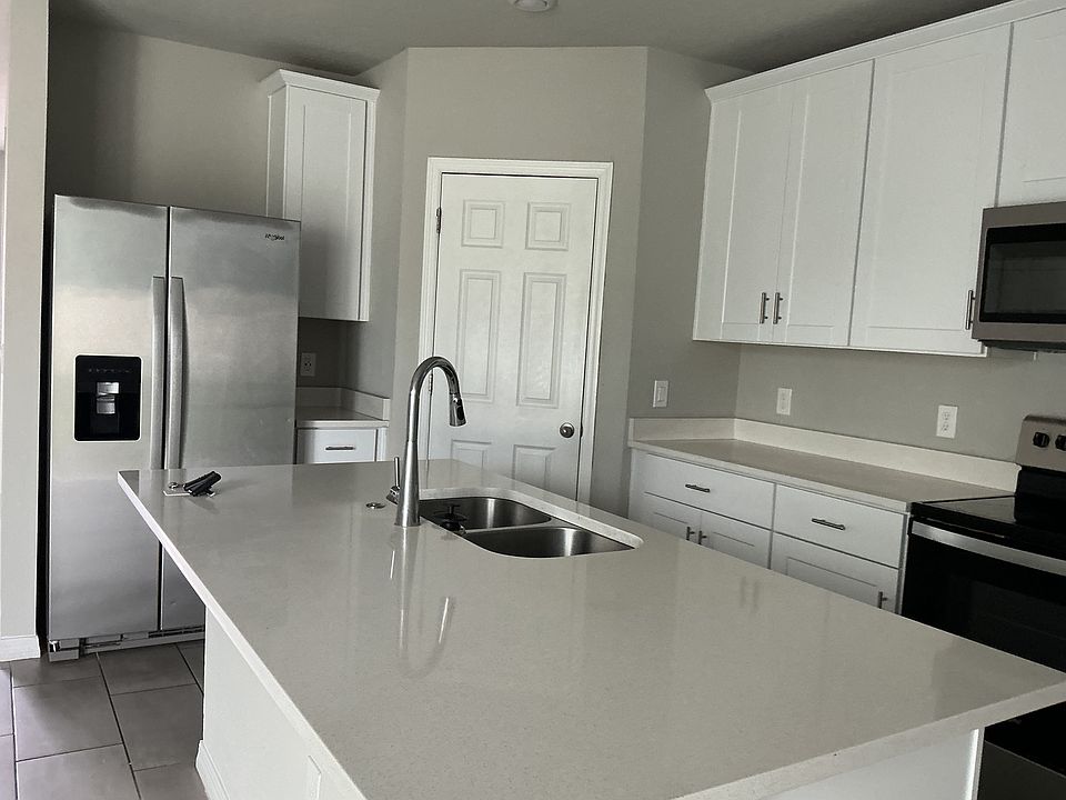 1st image of 3036 Cassidy Ln