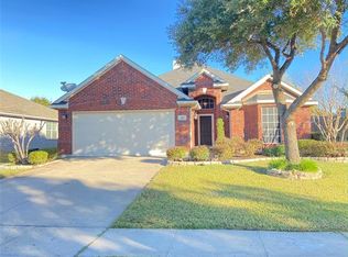 317 Wenrick Dr, Roanoke, TX 76262
